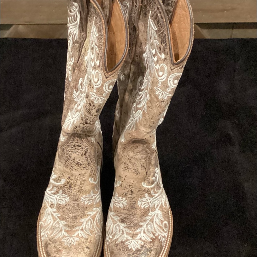 Corral Brown and White Heeled Boots Teen 5/Adult 7